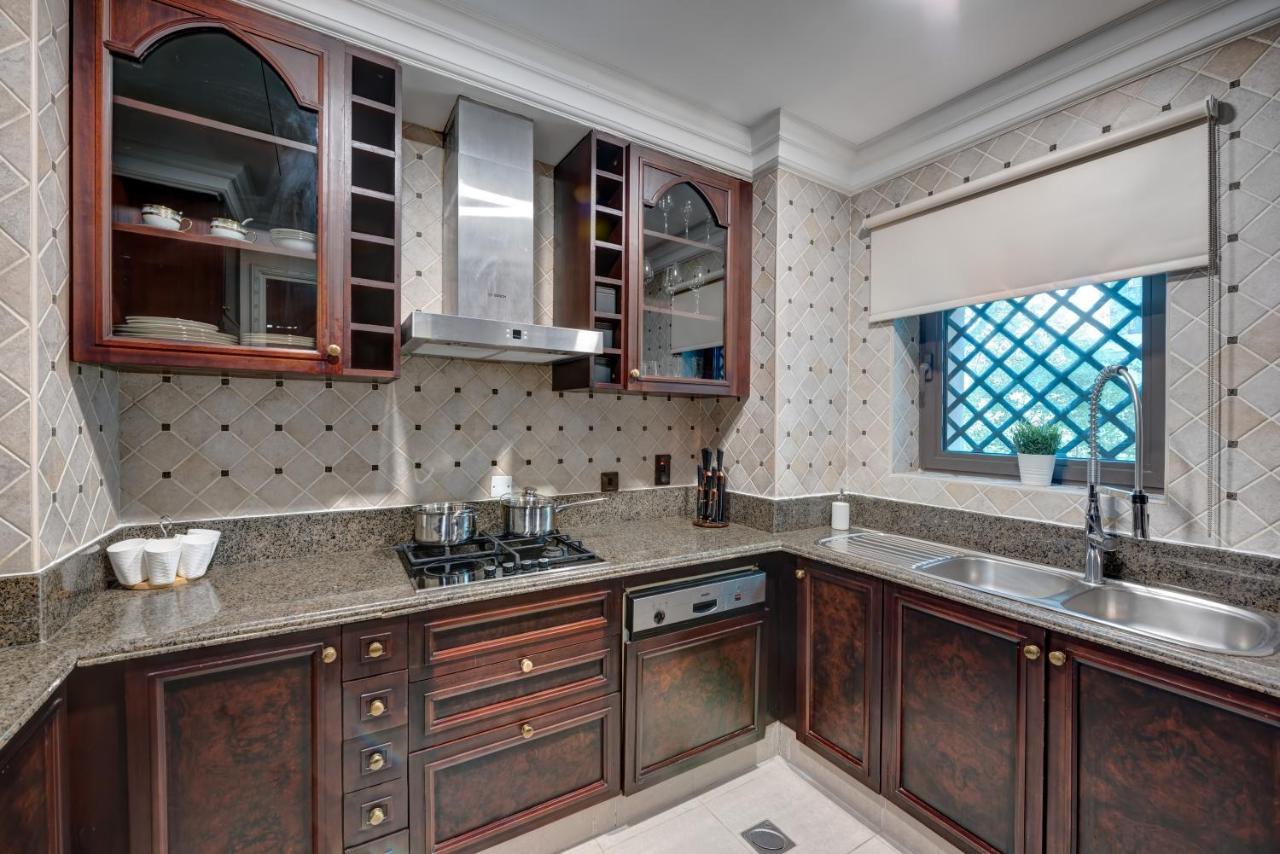 Durrani Homes - Unique Garden Apt At Souk Al Bahar Besides Dubai Mall & Burjkhalifa With Private Jaccuzi Extérieur photo
